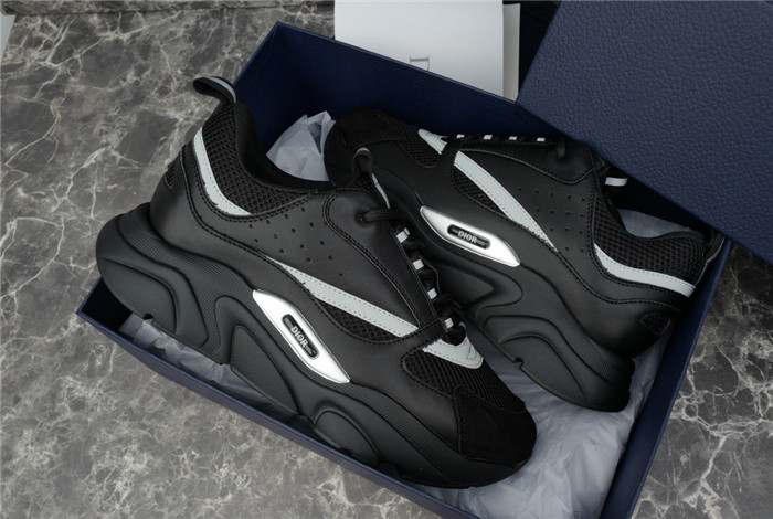 D10R B22 TRAINER SNEAKER
