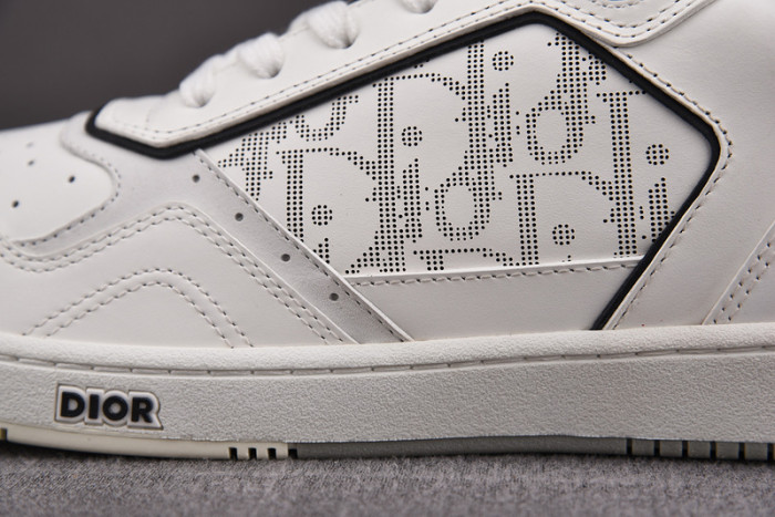 D10R B27 SNEAKERS