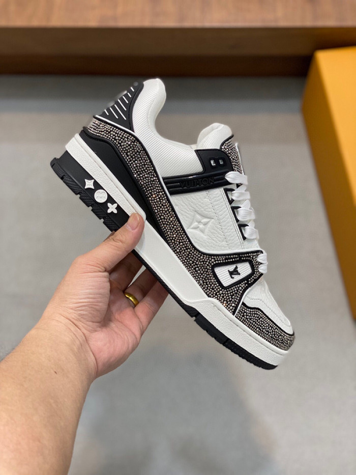 1V SNEAKERS 1V0425-024