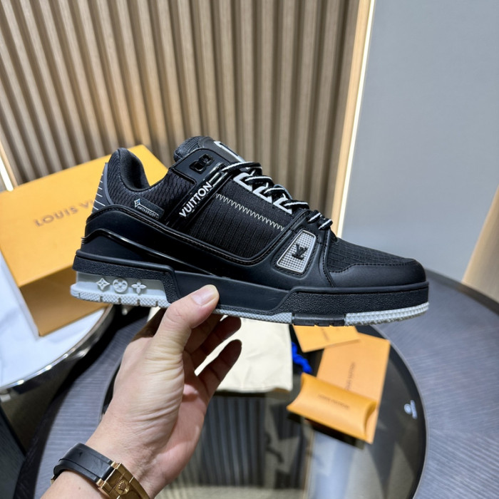 1V SNEAKERS 1V0425-160