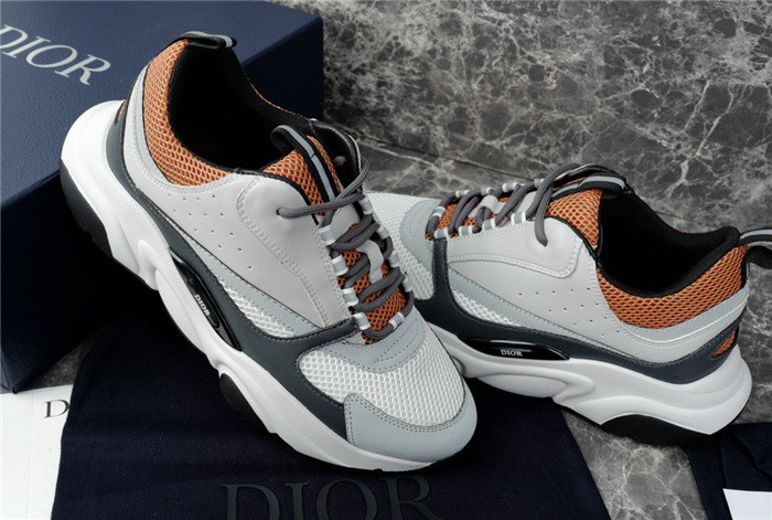 D10R B22 TRAINER SNEAKER