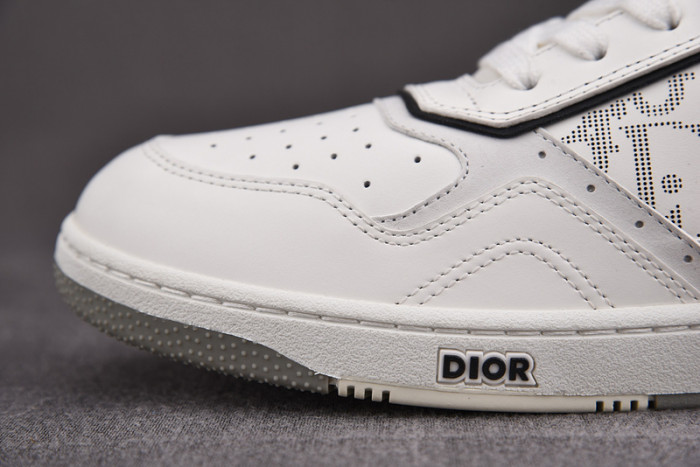 D10R B27 SNEAKERS