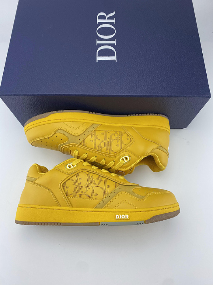 D10R B27 SNEAKERS