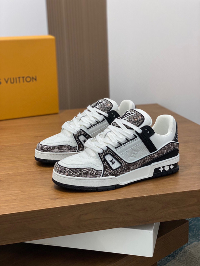 1V SNEAKERS 1V0425-024