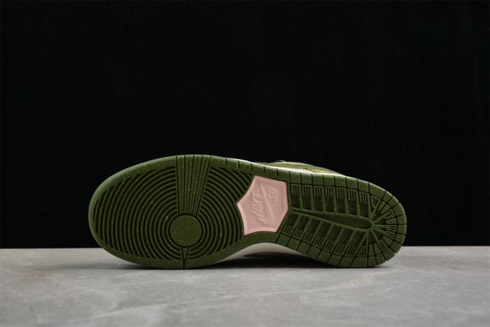 Yuto Horigome x Dunk Low SB 