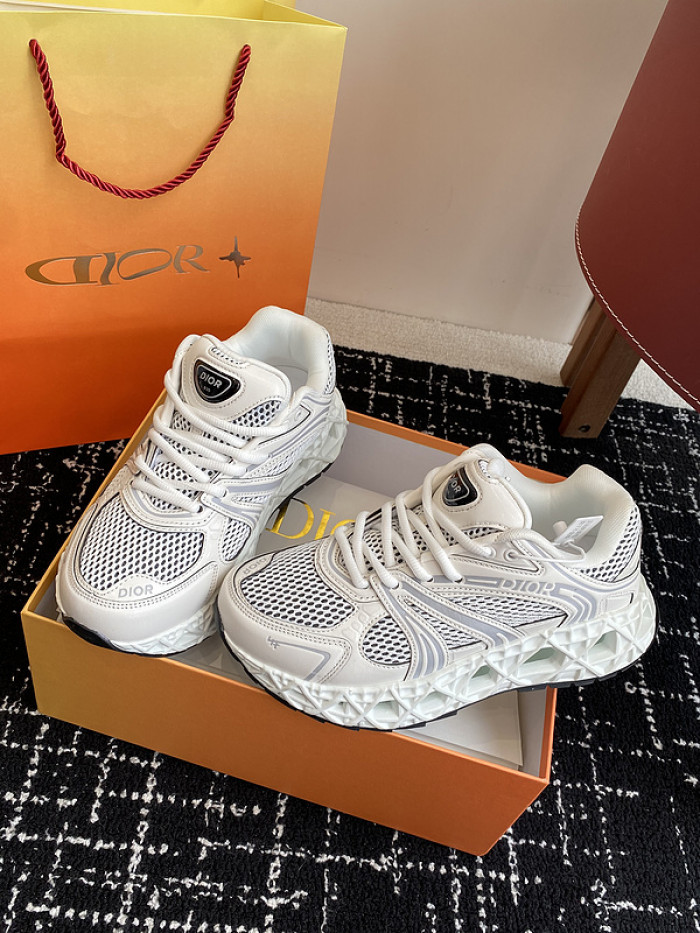 D10R SHOES B35 B35-005