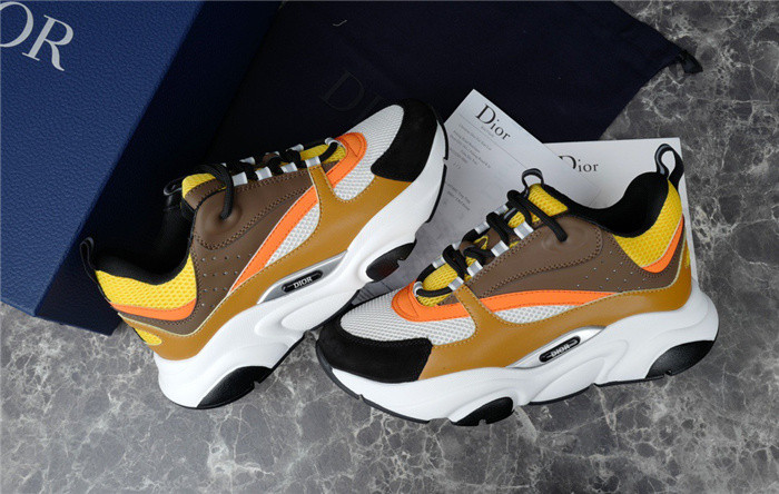 D10R B22 TRAINER SNEAKER