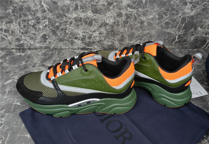 D10R B22 TRAINER SNEAKER
