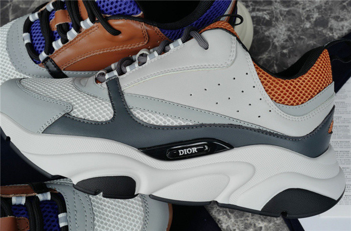 D10R B22 TRAINER SNEAKER