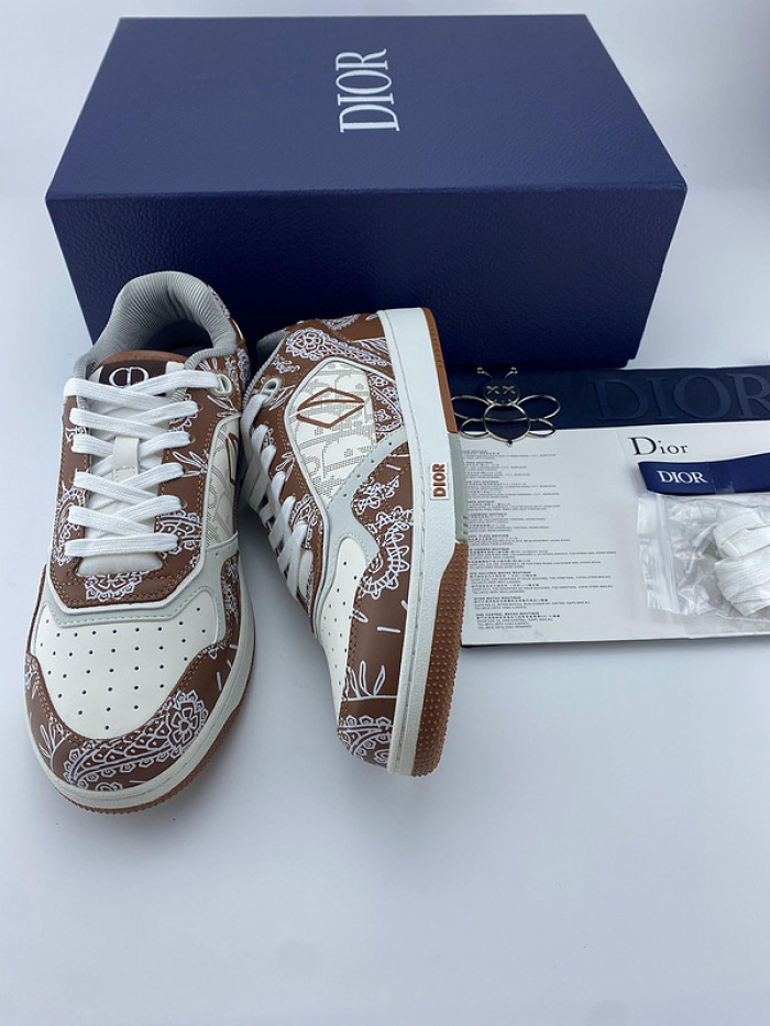 D10R B27 SNEAKERS