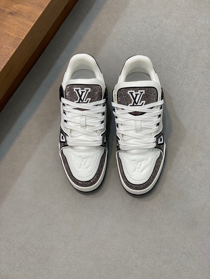 1V SNEAKERS 1V0425-024