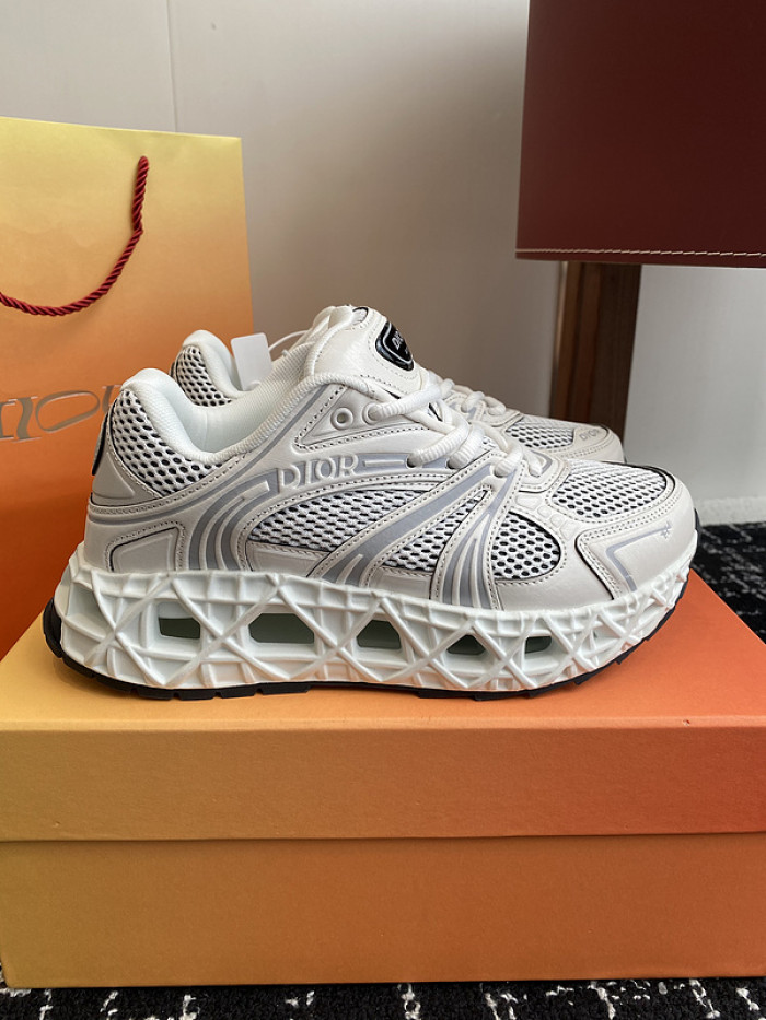 D10R SHOES B35 B35-005