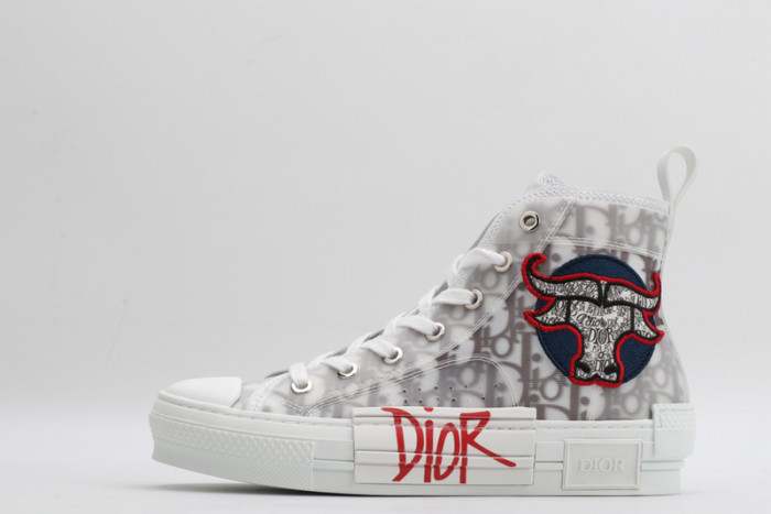 D10R B23 Sneakers High Top