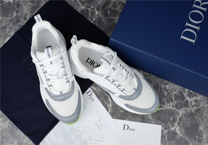 D10R B22 TRAINER SNEAKER