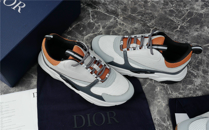 D10R B22 TRAINER SNEAKER