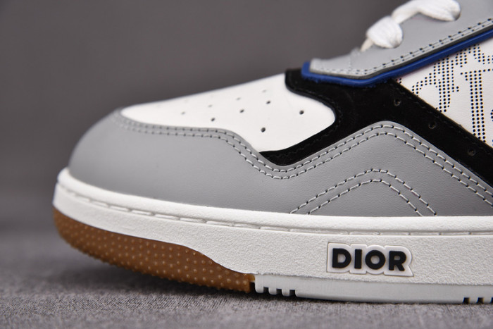 D10R B27 SNEAKERS