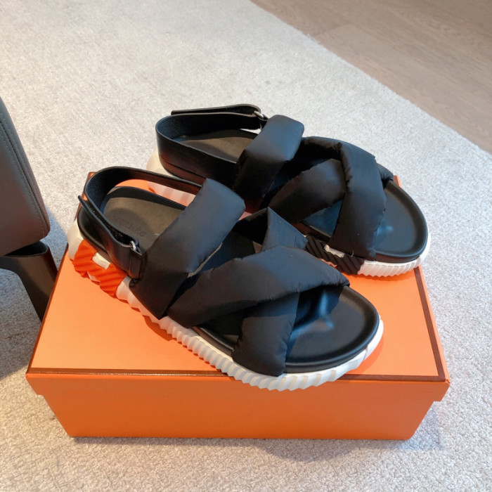 he*mes slide cu526-2068