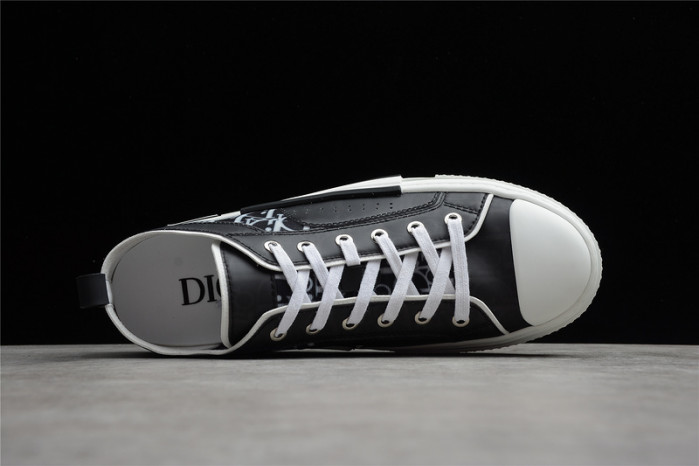 D10R B23 Sneakers Low Top