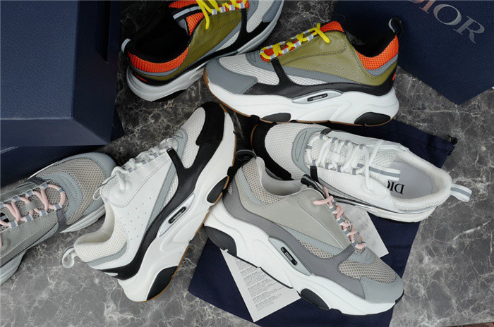 D10R B22 TRAINER SNEAKER